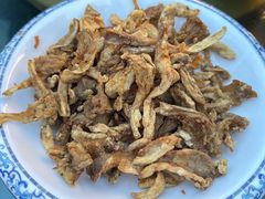 椒盐蘑菇-都江堰石锅鱼