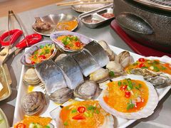 -围炉肉舍•炭烤活鳗•丹东海鲜烤肉(步行街店)