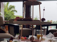 -亚龙湾喜来登·美景台大堂吧