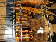 会自己转的烧烤炉-悦屋老板娘的烤肉店(紫薇田园店)