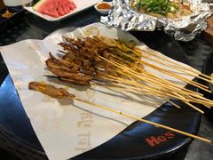 -何师烧烤·香辣蟹·川菜·30年老品牌(太古里旗舰店)