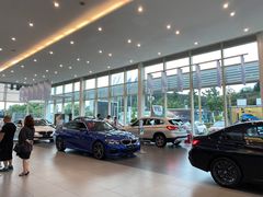 -南充通源宝马4S店(高坪店)