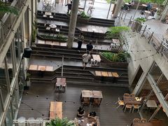 -ROAST coffee & eatery