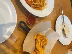 -必胜客(WOW昙华林店)
