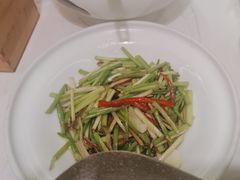 水芹炒香干-徽镇小厨·经典徽菜(马连道店)