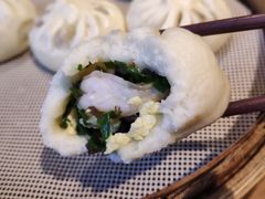 鲜虾韭菜三鲜包-草包包子铺(宽厚里店)