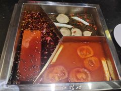 鸳鸯锅-红鼎坊·老成都火锅(新南门店)