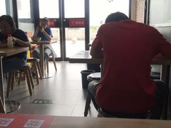 大堂-李先生牛肉面大王(郑州火车站西广场2店)