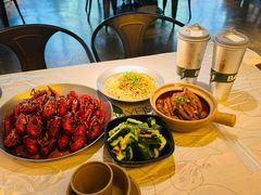 -巴厘龙虾·榜首油焖大虾(音乐学院·沿江酒馆店)