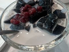 龟苓膏椰汁-鹅冠港式茶餐厅(来福士店)