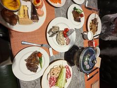 -松咖啡自助餐厅·松北香格里拉