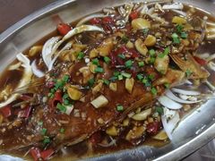 -临街徽菜馆·正宗黄山味