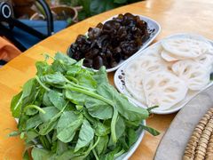 -云南野生菌石锅鱼石锅鸡(大金塔店)