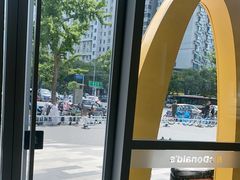 -麦当劳(北苑秋实路店)