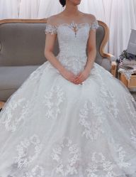 -艾米丽婚纱礼服