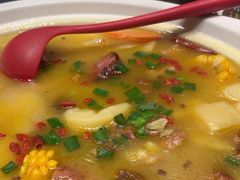 -川流不息·地道川菜·小龙虾(松东路店)