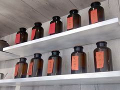 -茶是一枝花泡茶店