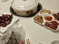 -土连锅·现熬养生汤锅(梁家巷店)