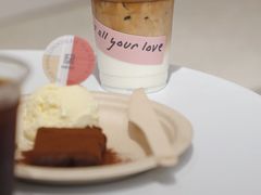 冰拿铁-HUGS coffee(东区店)