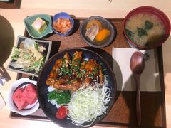 -本格丼·炭火烤肉饭(大悦路成都大悦城店)