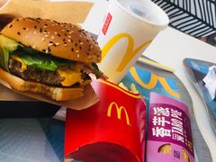 -麦当劳(东方时代广场分店)