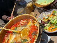 -毛肚向右·川渝毛肚王(经开永旺店)