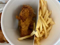 -麦当劳(乳山路店)