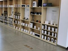 -华为授权体验店(中山公园来福士)