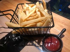 -春树下·树屋花房西餐厅(罍街AS1980店)