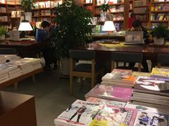 -博览书店(越秀悦汇天地店)