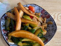 -内蒙焖面大盆骨餐馆(山大路店)