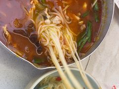 -叶伟胡辣壳面(两路口店)