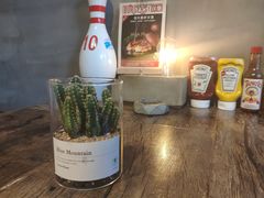 -HIGH FIVE哈福手工汉堡(桂林路店)