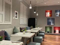 -潮一不贰·法式甜品·生日蛋糕·西式简餐(外滩店)