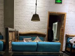 -苹果树下艺术餐厅(宋庄店)
