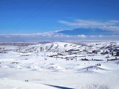 -丝绸之路山地度假区滑雪场