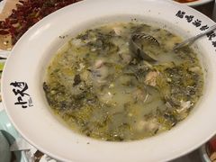 -严记小天府酸菜鱼(西四路店)