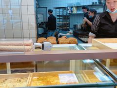 面包甜点陈列柜-寻味唐派·牛奶手撕面包(府前街店)