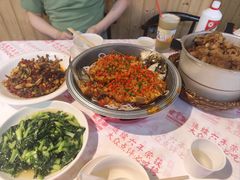 -堂瓦里·33年传统赣菜(第一街区店)