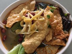 -丽丽三鲜螺蛳粉(田林路店)