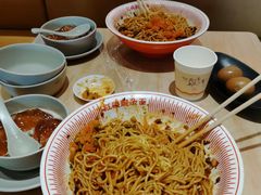 -遇见小面(站西路店)