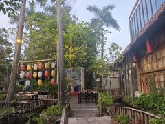 -花溪雨·森林餐厅(石基店)