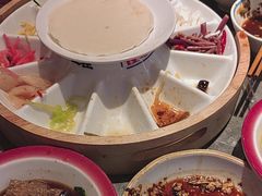 -怪噜范·贵阳小吃大排档旗舰店(世纪金源店)