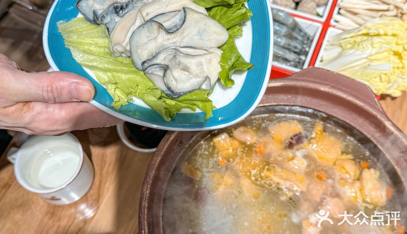 又来喝美味的鸡汤啦[调皮]
