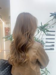 -DO A HAIRSTYLE