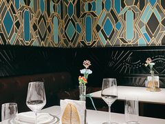 -Mogul Eatery·大亨餐酒馆