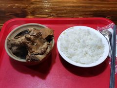 -万和春排骨砂锅米饭(湖北路店)