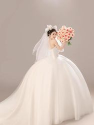 -喜爱高定婚纱摄影