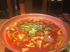 -云海肴·汽锅鸡·云南菜(天山百盛优客店)