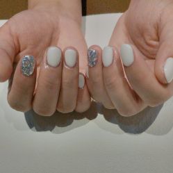 -花系美·美甲美睫精品店